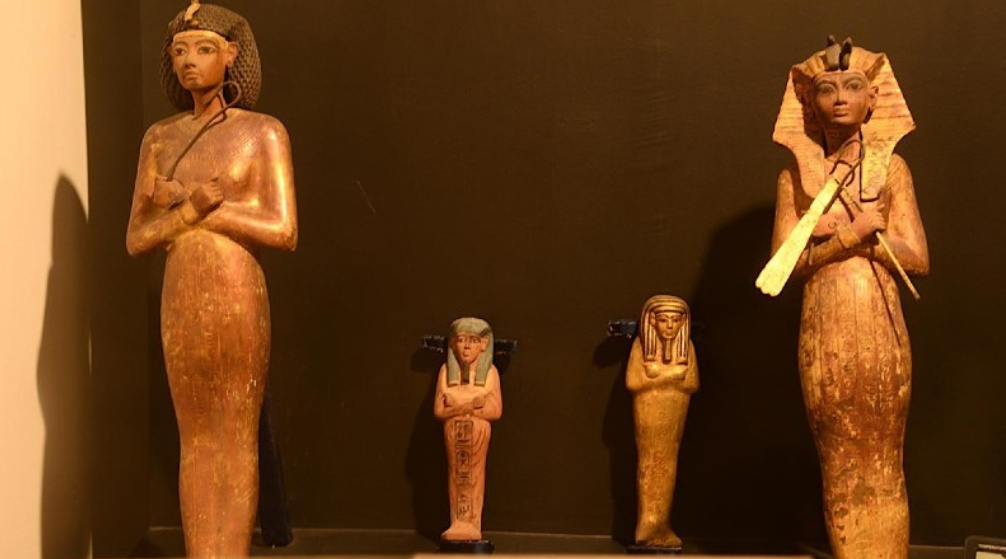 جولة إلى متحف الأقصر وركوب الفلوكة