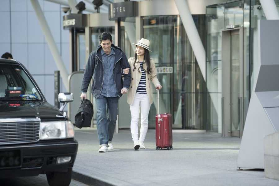 النقل من الفندق في الفيوم إلى مطار القاهرة