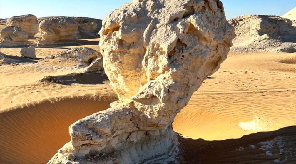 2 Day Trip to the White Desert and Bahariya Oasis from Cairo