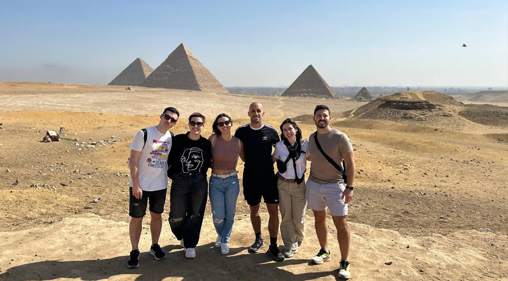 2 tägige Tour von Luxor zu den Pyramiden von Gizeh und alten Kairo