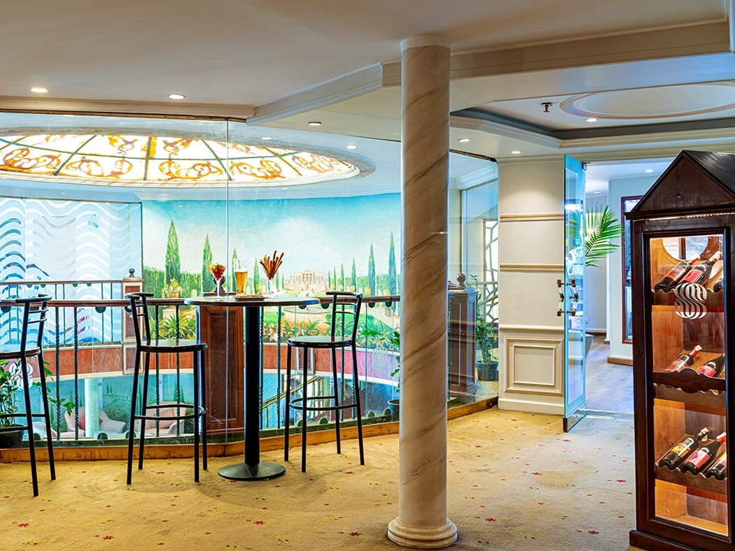 4-tägige Mondkreuzfahrt von Assuan nach Luxor mit der Sonesta Moon Cruise 4 tägige Mondkreuzfahrt von Assuan nach Luxor mit der Sonesta Moon Cruise