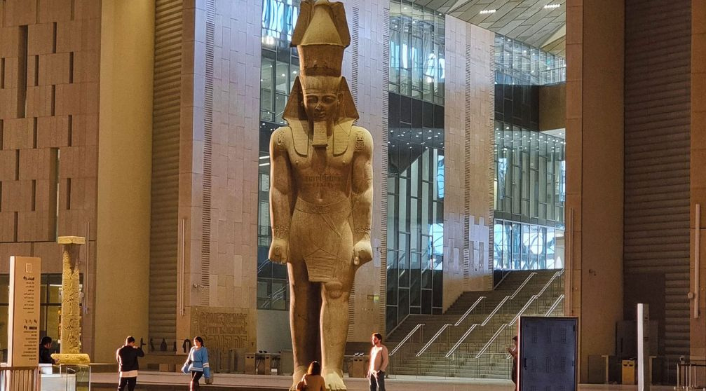 Ausflug zu den Pyramiden von Gizeh und zum Großen Ägyptischen Museum ab Hurghada