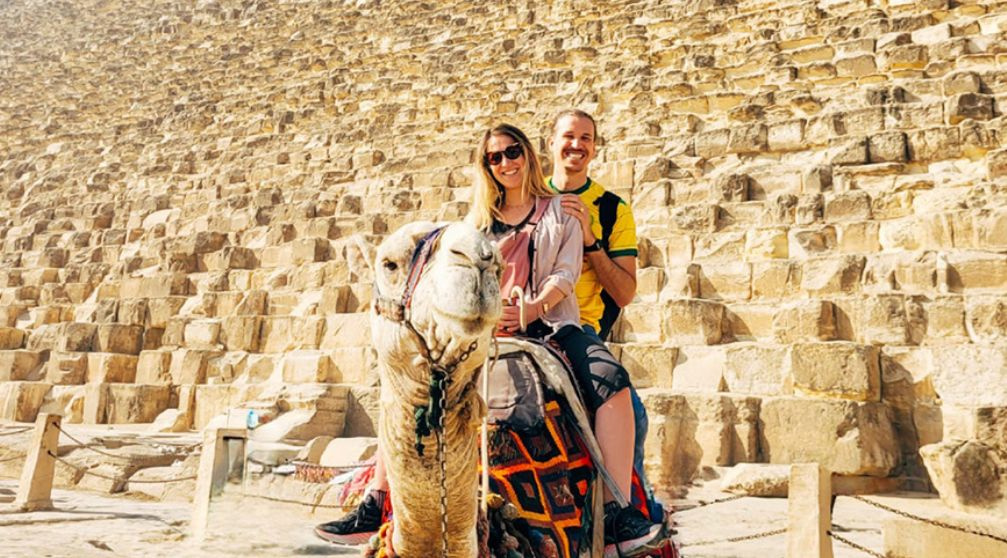 Ausflug zu den Pyramiden von Gizeh und zum Großen Ägyptischen Museum ab Hurghada