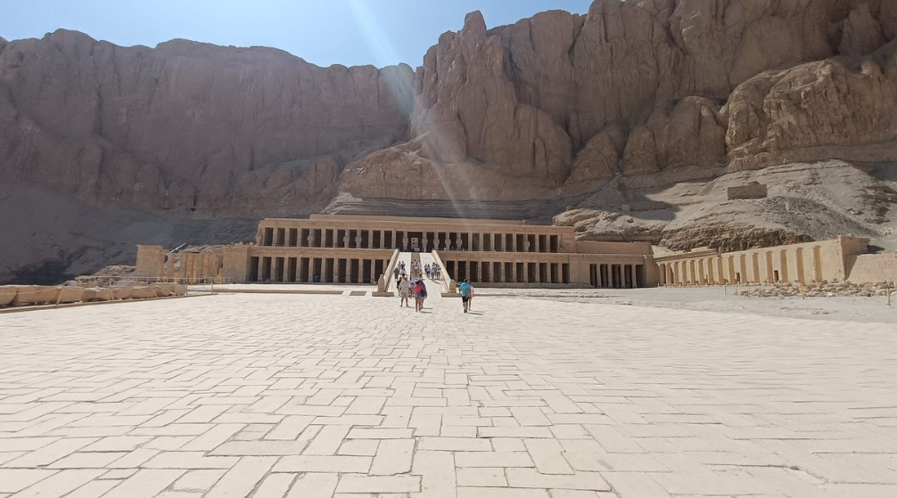 Tagesausflug ins Tal der Könige und zum Tempel der Königin Hatschepsut