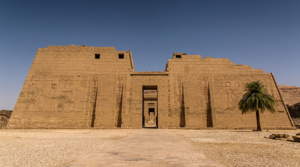 Tagesausflug zum Habu Tempel, ins Tal der Adligen und nach Deir el Madina