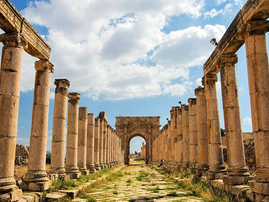 Tagestour von Amman zur Burg Jerash Ajloun Umm Qais Tagestour von Amman zur Burg Jerash Ajloun Umm Qais