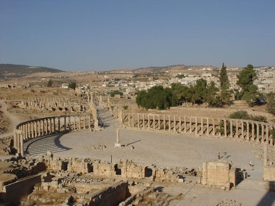 Tagestour von Amman zur Burg Jerash Ajloun Umm Qais Tagestour von Amman zur Burg Jerash Ajloun Umm Qais
