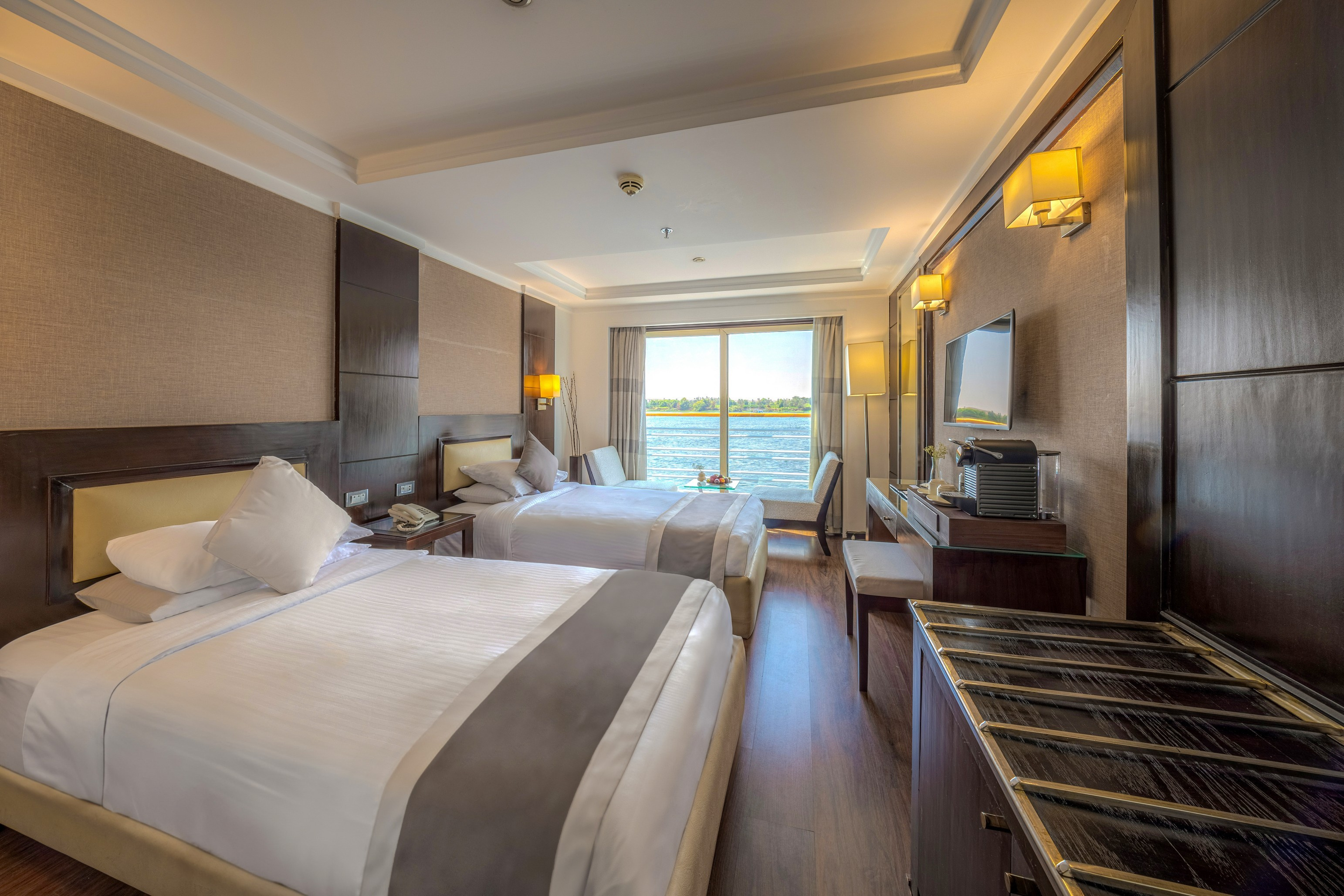 5 tägige Nilkreuzfahrt von Luxor nach Assuan mit Farah