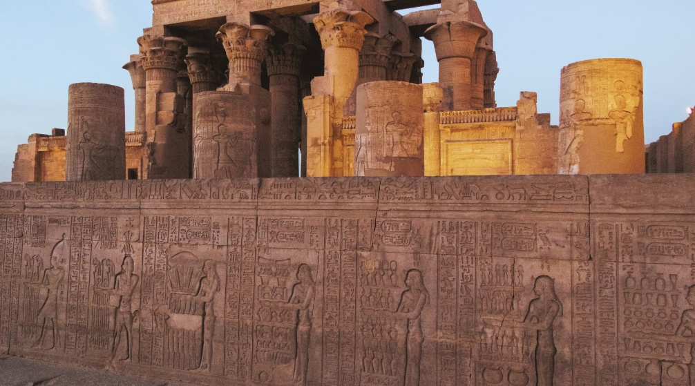 Ημερήσια εκδρομή στο ναό του Edfu και στο ναό Kom Ombo από το Λούξορ