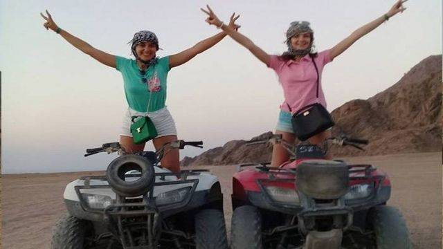 Excursión al atardecer por el desierto desde Marsa Alam en quad ATV