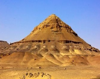 Excursión de 4 días al desierto blanco y Wadi el Hitan desde El Cairo