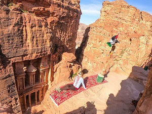 Excursión de un día a Petra desde Sharm El Sheikh en ferry.