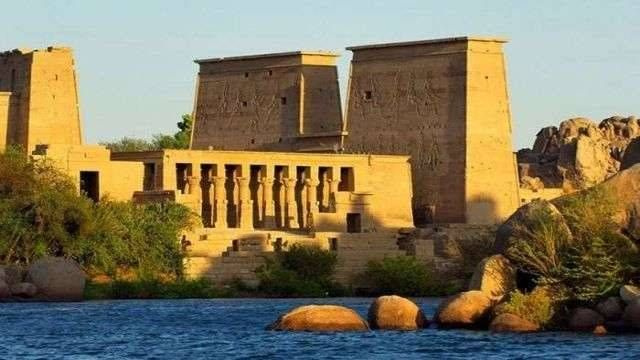 Circuit de 2 jours à Assouan et Abou Simbel depuis le Caire en avion