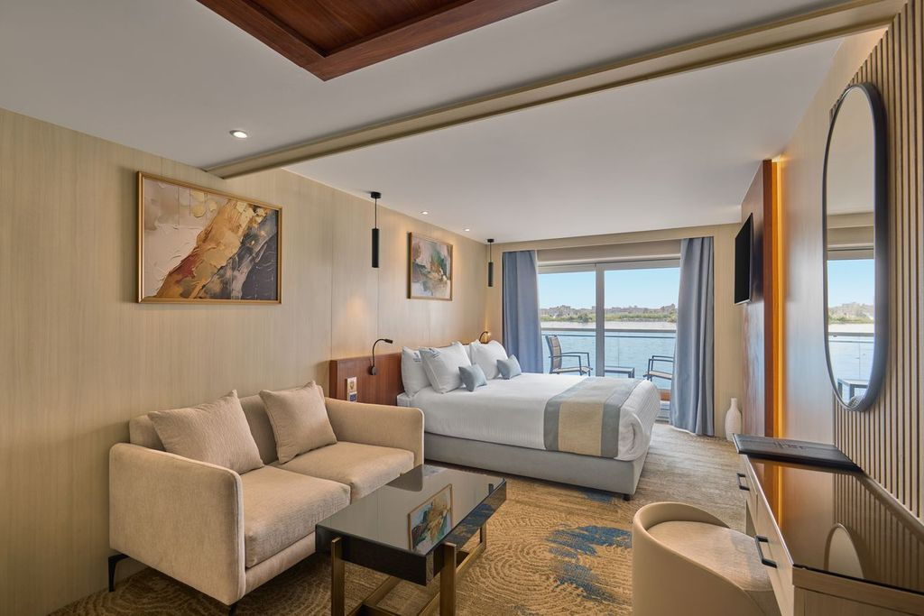 4 Days Nile Cruise aswan to Luxor on Cleopatra Luxury Nile cruise