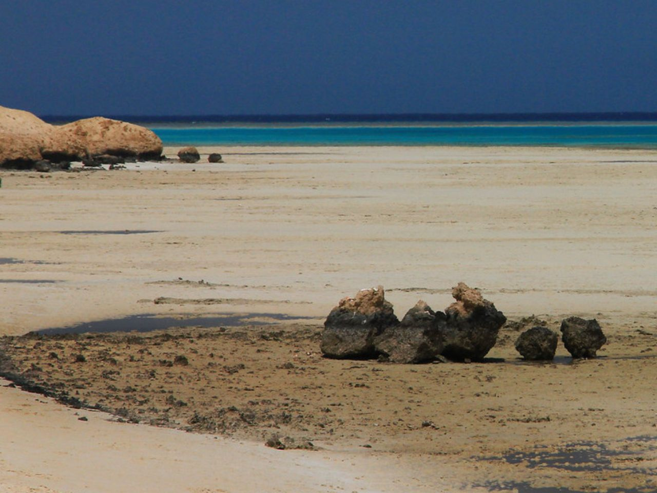 Snorkeling trip to Sharm el Lulli and wadi El Qulaan from Marsa Alam