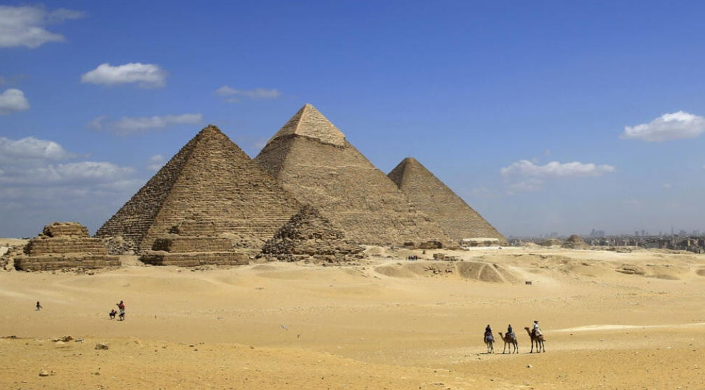 Tour alle Piramidi di Giza dal Cairo