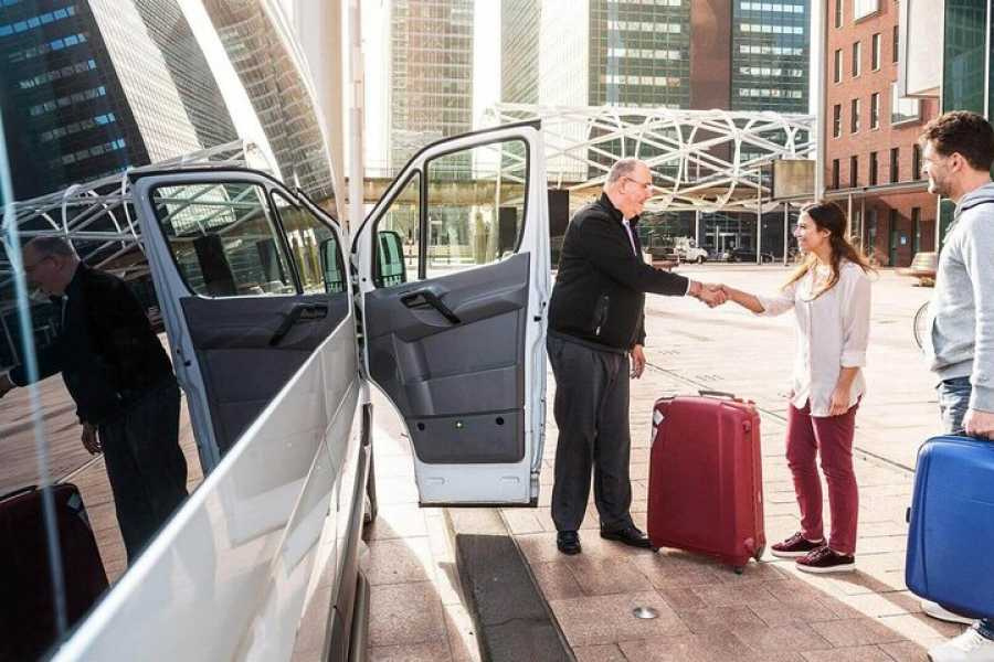 Trasferimento dallhotel a Sharm el Sheikh allaeroporto del Cairo