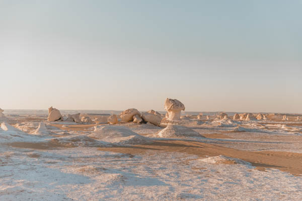 2 daagse tour naar de Witte Woestijn en de Bahariya oase vanuit Caïro