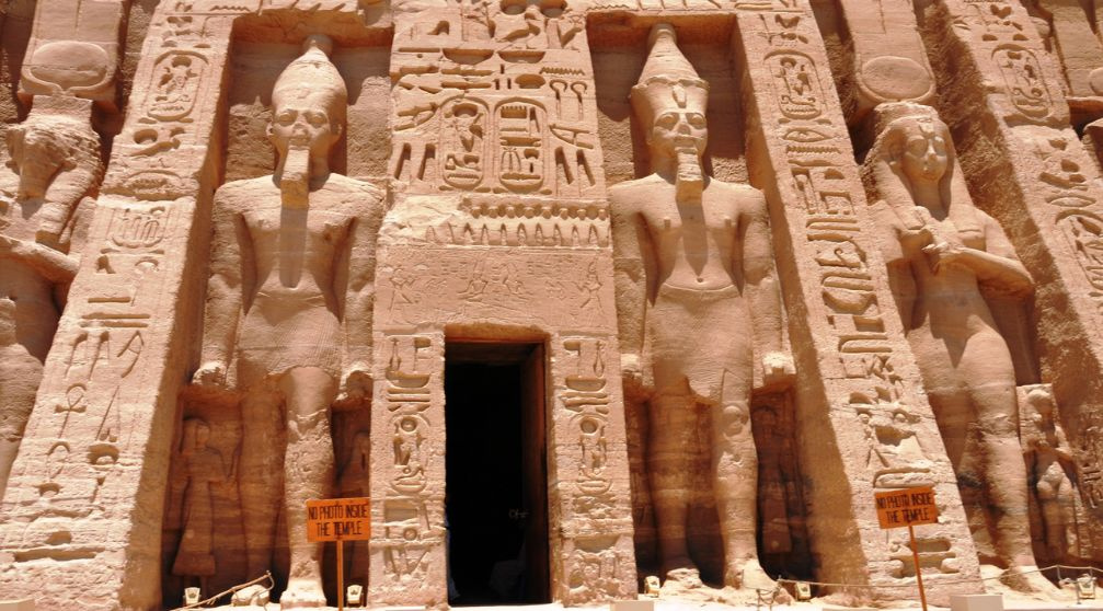 Excursão de 2 dias a Aswan e Abu Simbel saindo do Cairo de avião.