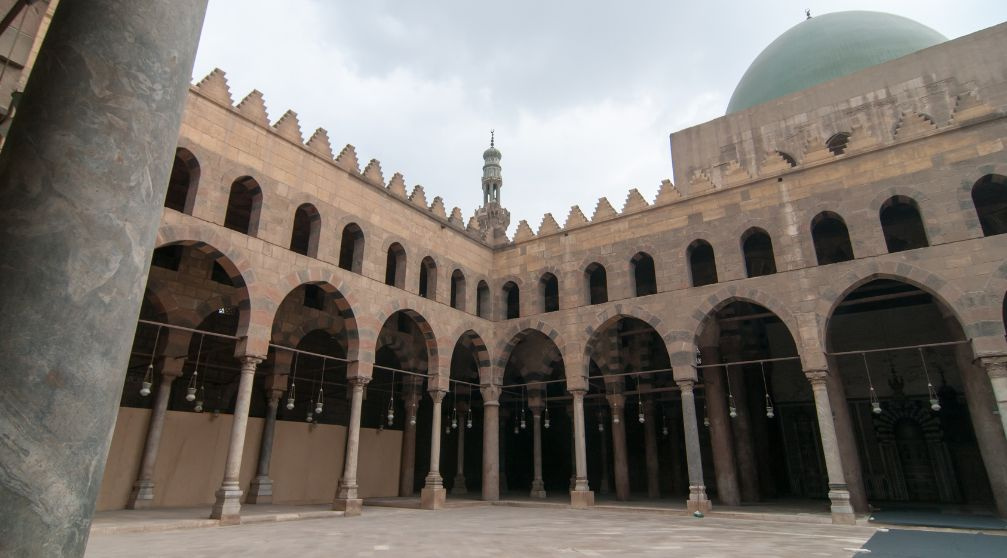 Excursão de um dia ao Museu Nacional da Civilização Egípcia e ao Cairo Copta Excursão de um dia ao Museu Nacional da Civilização Egípcia e ao Cairo Copta