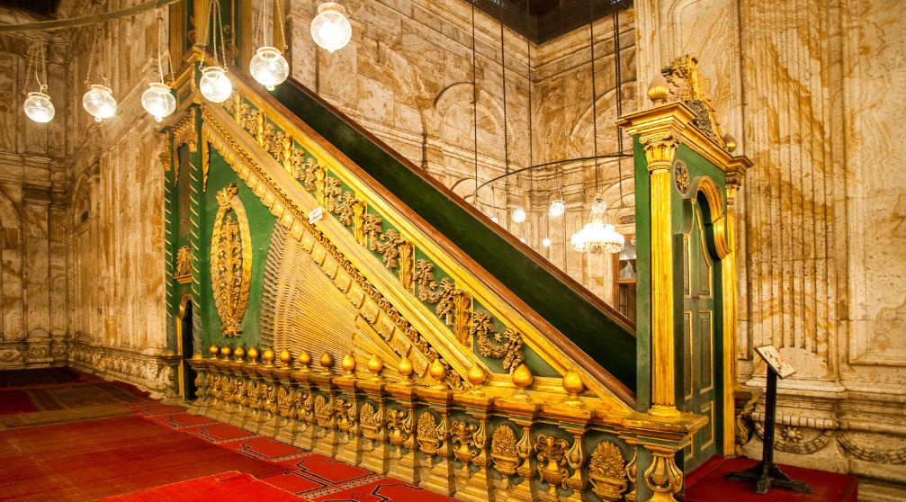 Excursão de um dia ao Museu Nacional da Civilização Egípcia e ao Cairo Copta Excursão de um dia ao Museu Nacional da Civilização Egípcia e ao Cairo Copta