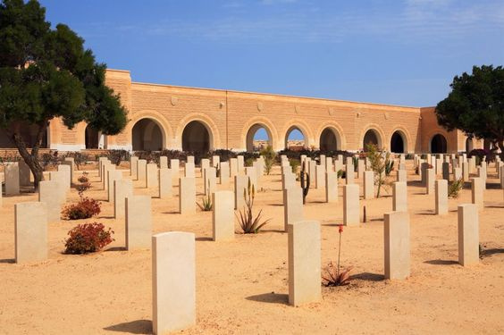 Excursii la El Alamein Excursii la El Alamein
